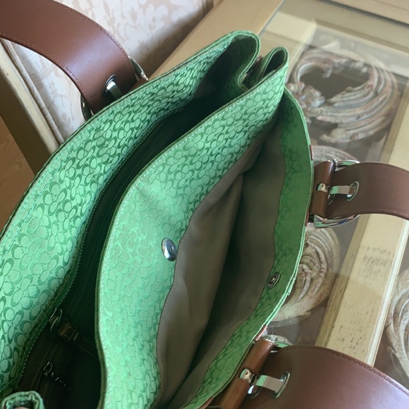 Green Coach Handbag - Picture 7 of 14
